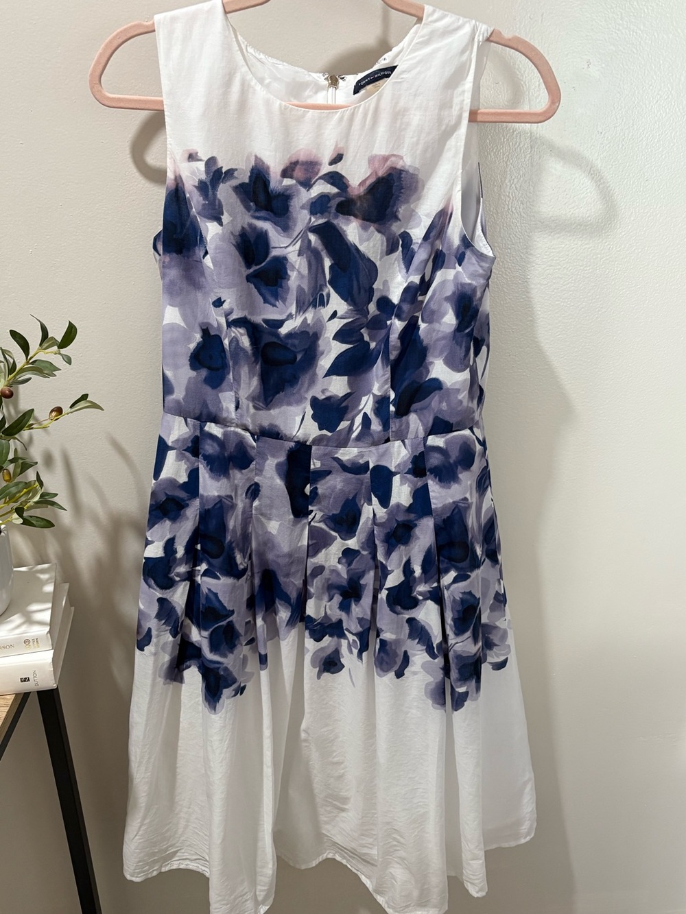 Tommy Hilfiger White Blue Floral Fit & Flare Dress Size 4